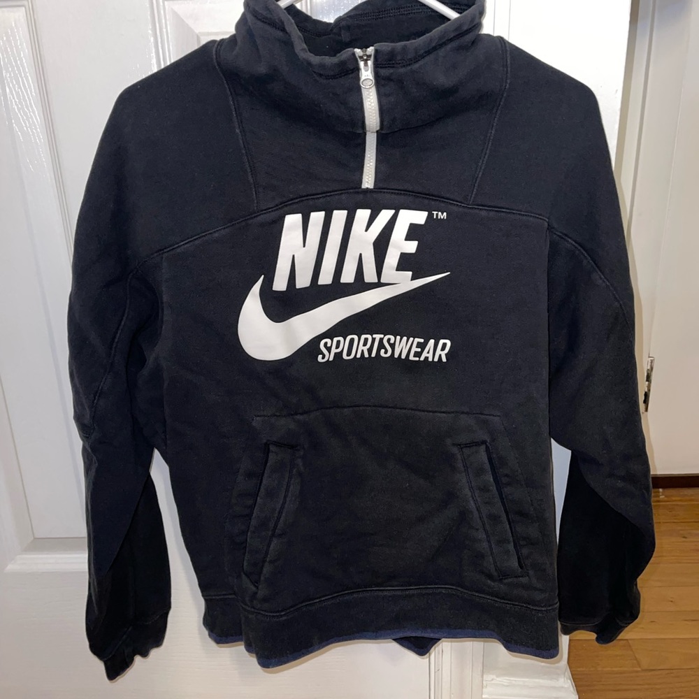 Nike sweatshirt